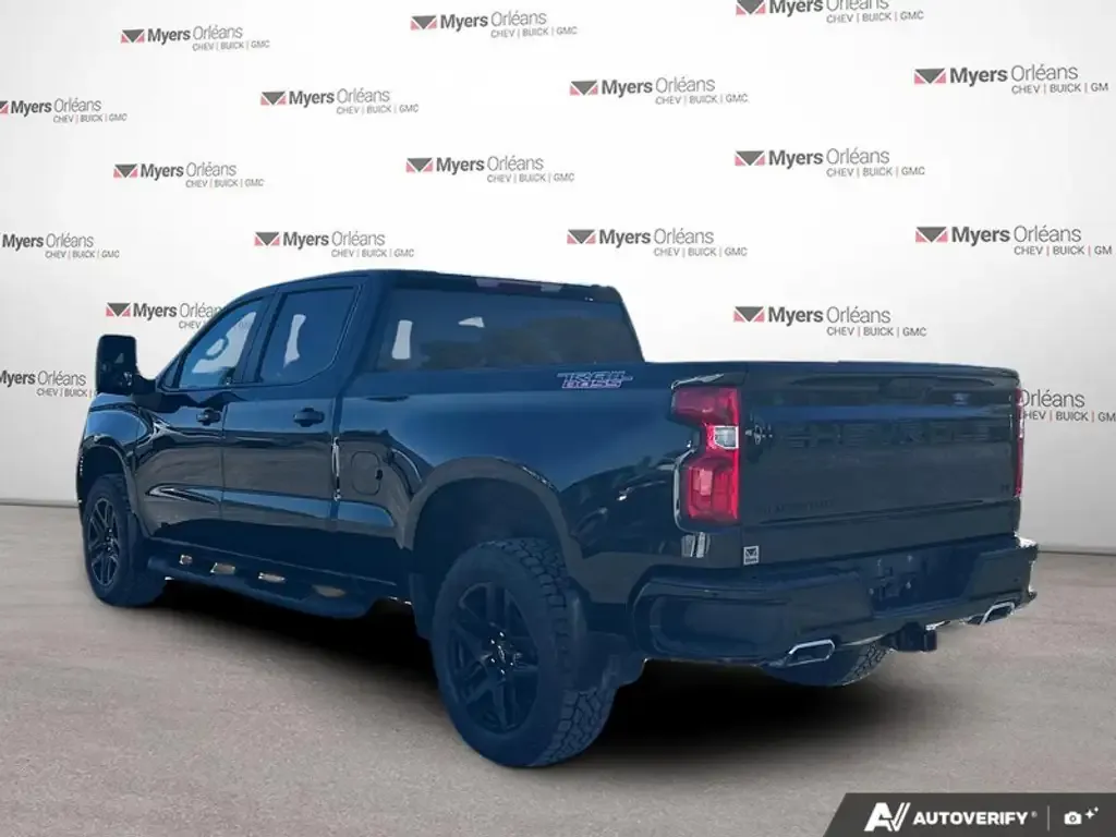 Chevrolet Silverado 1500 2023 photo 3