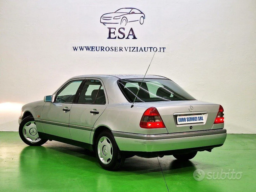Mercedes-Benz C-Class 1993 photo 4