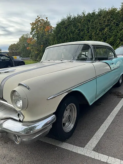 Pontiac Chieftain 1956 photo 3