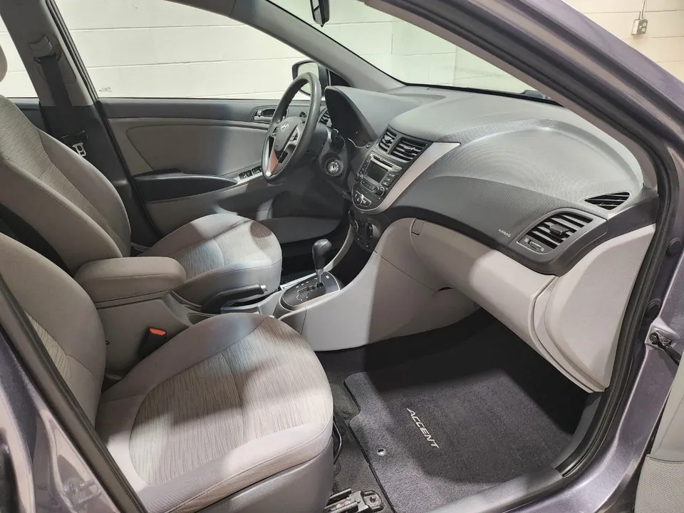 Hyundai Accent 2017 photo 4