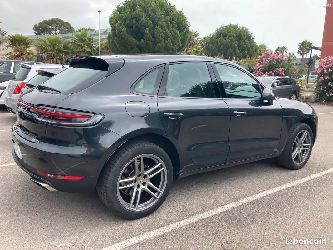 Porsche Macan 2019 photo 2