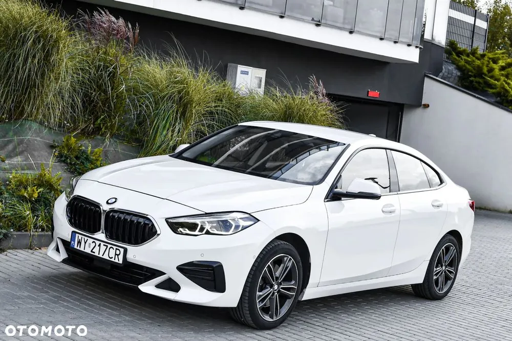 BMW Seria 2 218I 2022 photo 2