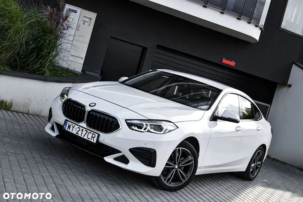 BMW Seria 2 218I