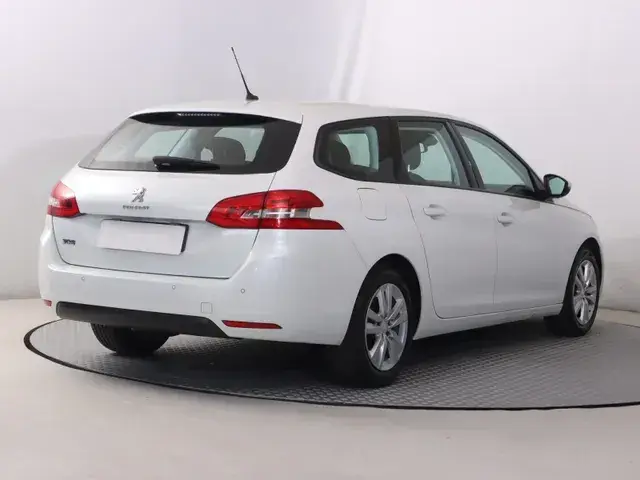 Peugeot 308 2017 photo 4