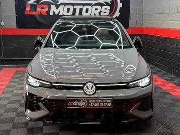 Volkswagen Golf 2024 photo 2