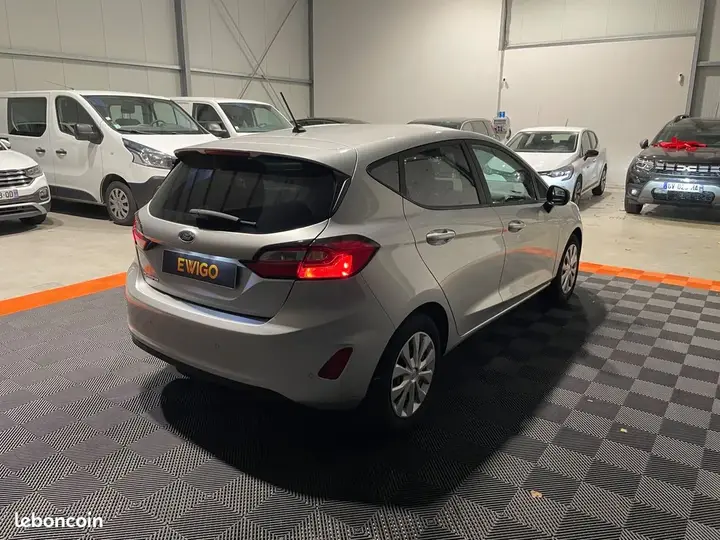 Ford Fiesta 2022 photo 2