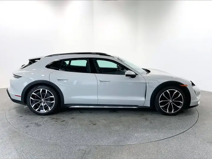 Porsche Taycan 2022 photo 4