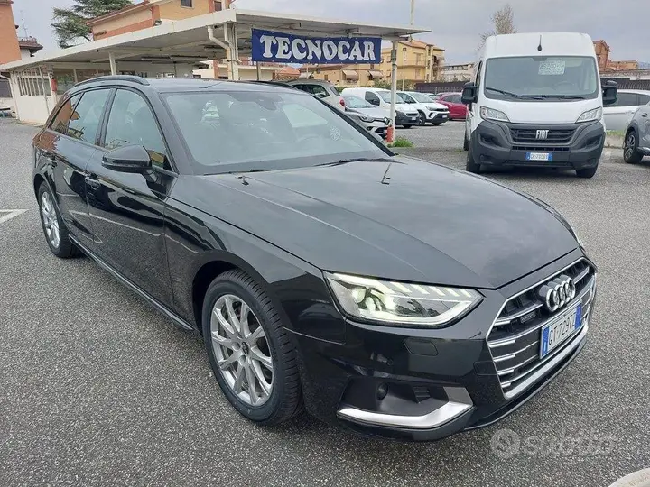 Audi A4 2024 photo 2