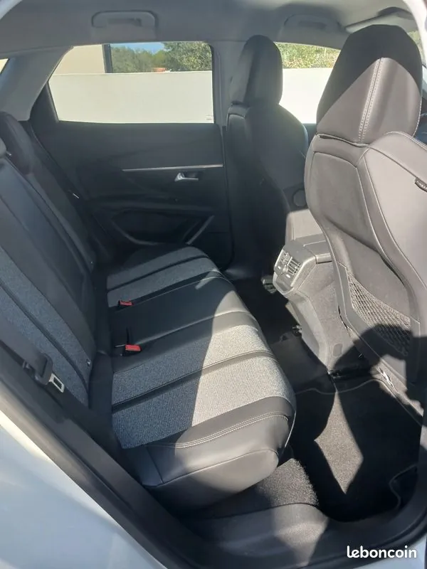 Peugeot 3008 2018 photo 3