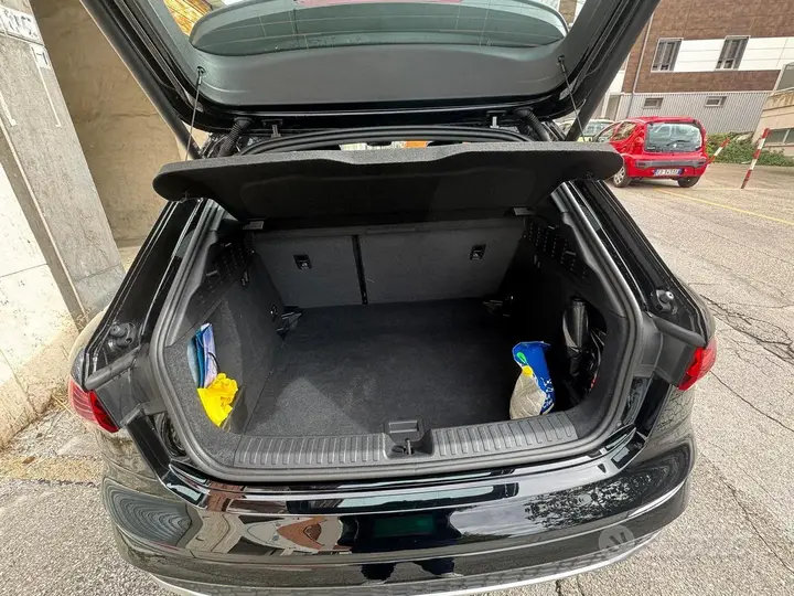 Audi A3 Sportback 2025 photo 3