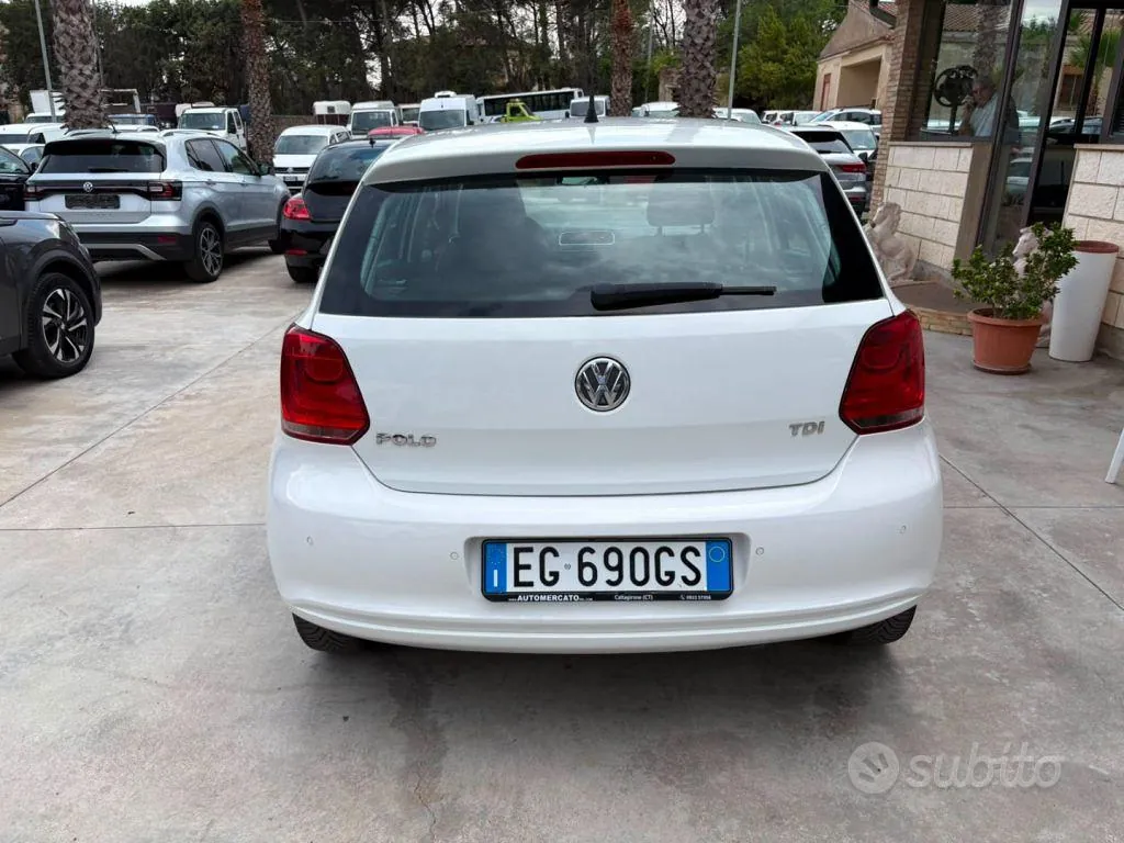Volkswagen Polo 2011 photo 5