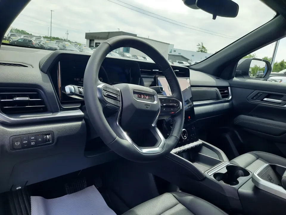 GMC Terrain 2027 photo 2