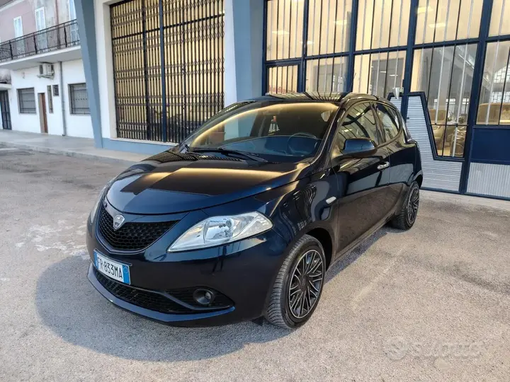 Lancia Ypsilon 2018 photo 3