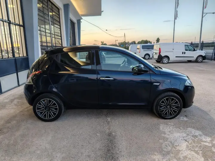 Lancia Ypsilon 2018 photo 5
