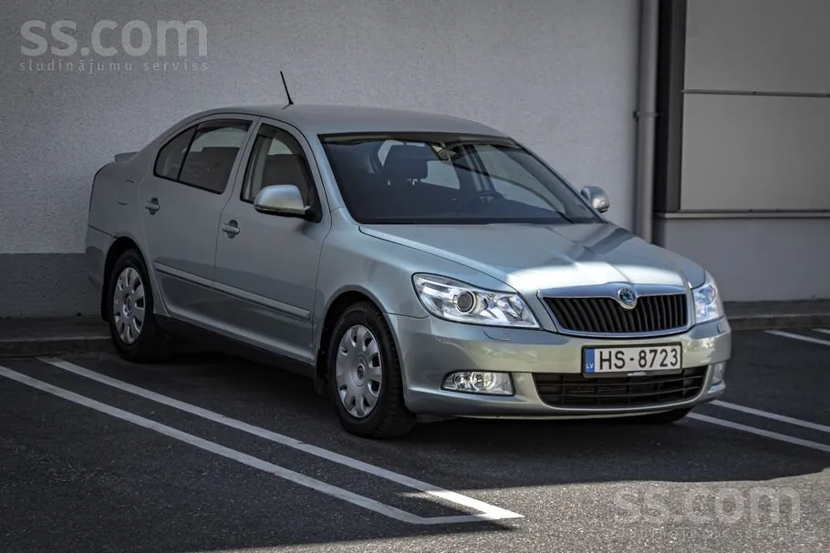 Skoda Octavia 2011 photo 3