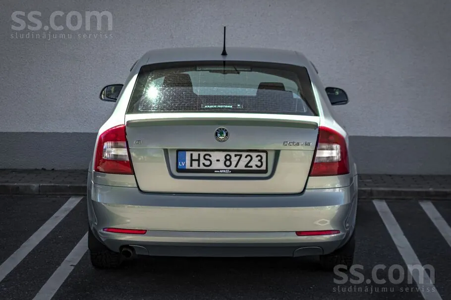 Skoda Octavia 2011 photo 5