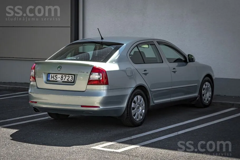 Skoda Octavia 2011 photo 4
