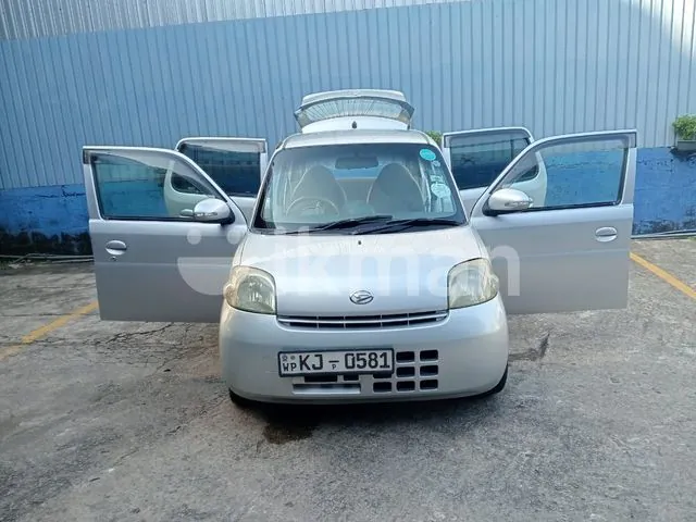 Daihatsu Esse