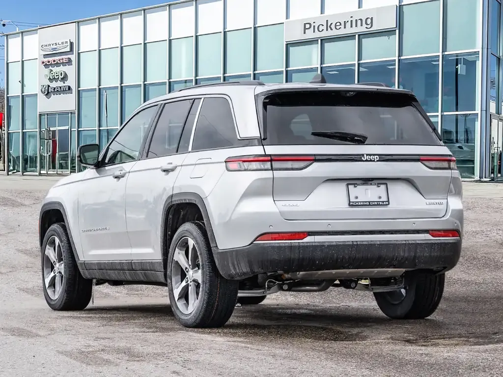 Jeep Grand Cherokee 2026 photo 5