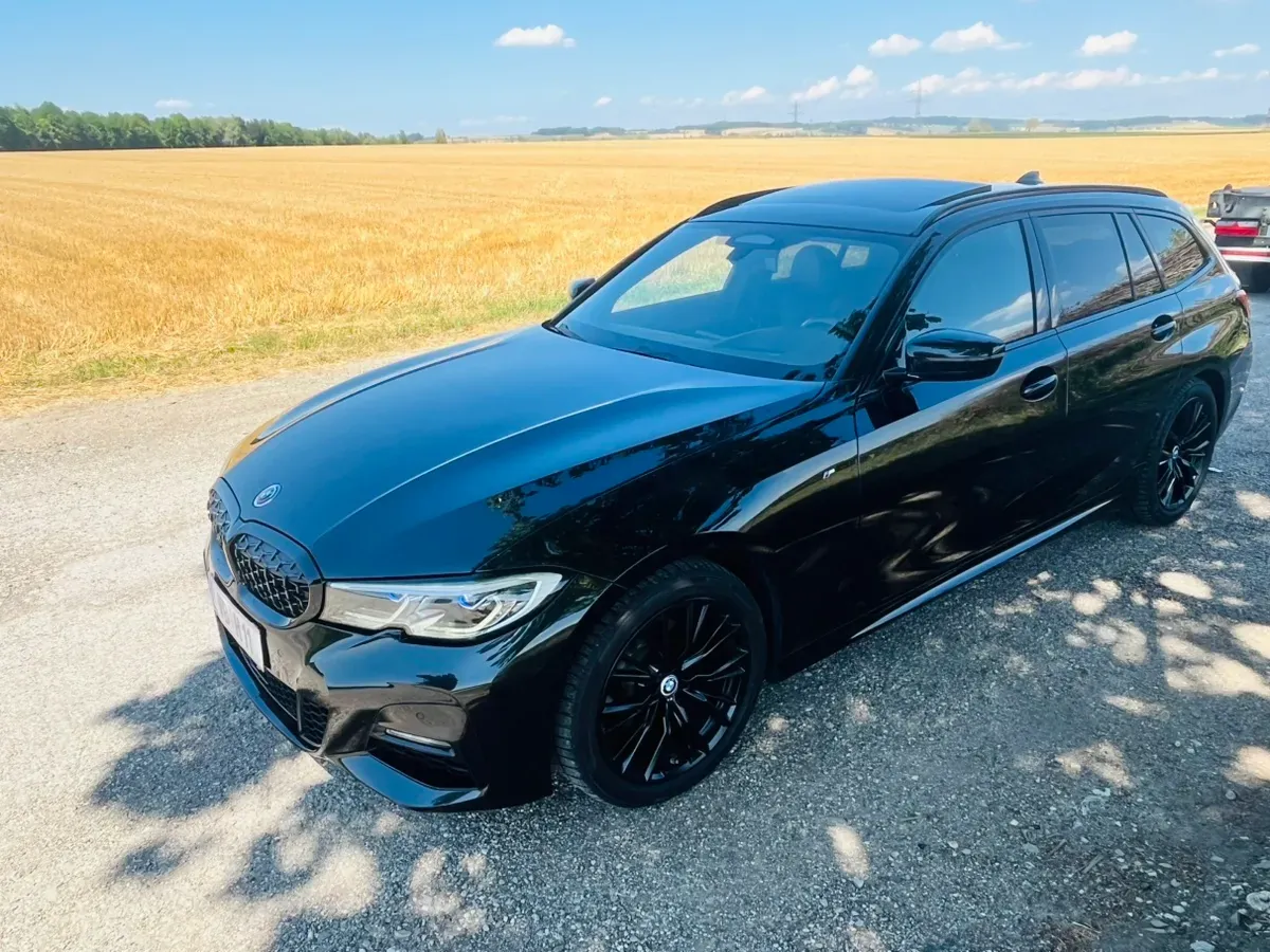 BMW 3 Series 2021 photo 3