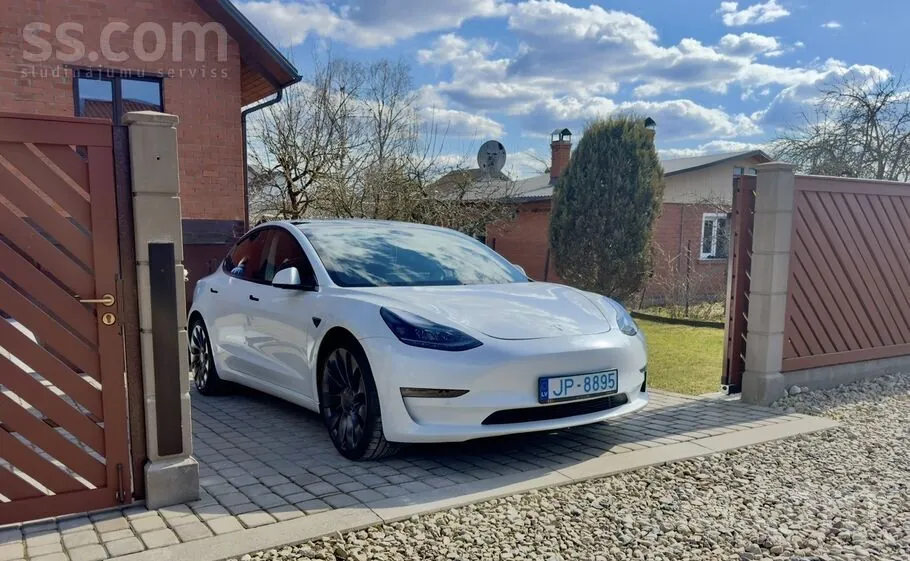 Tesla Model 3 2021 photo 5