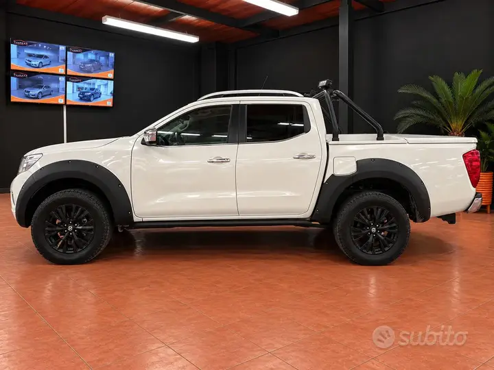 Nissan Navara 2017 photo 2