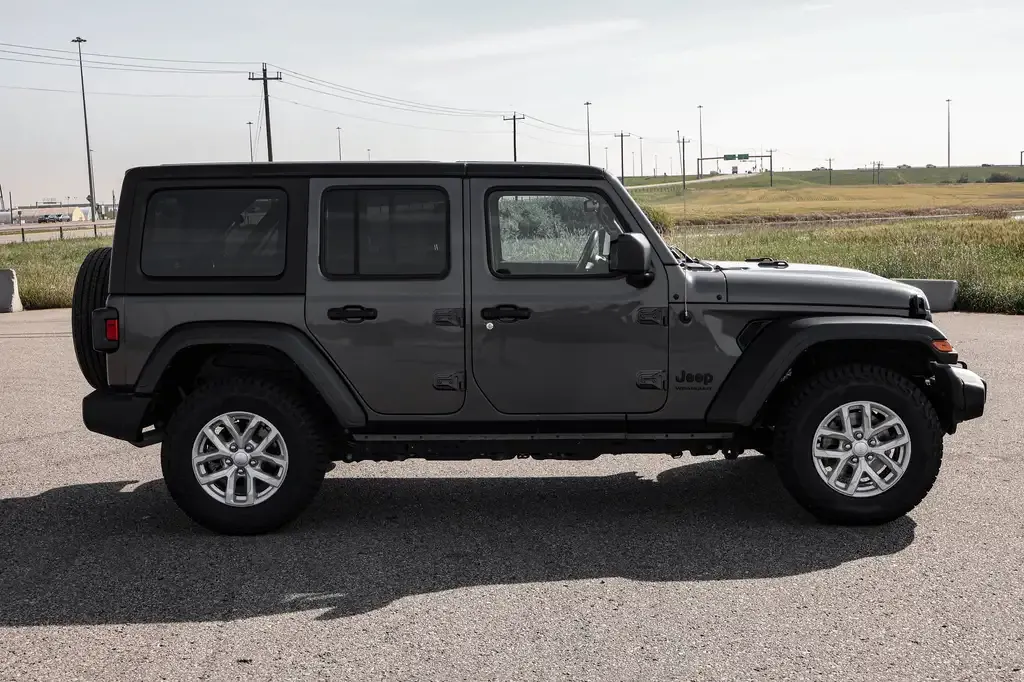 Jeep Wrangler 2023 photo 5