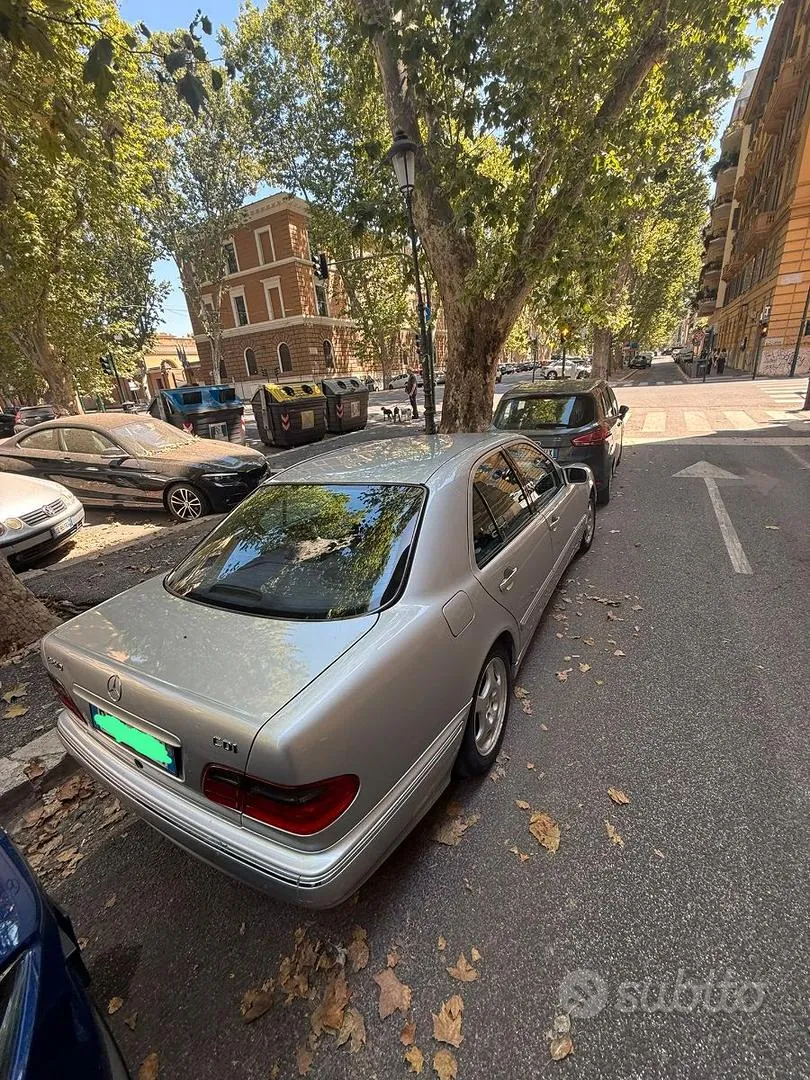 Mercedes-Benz E 270 1999 photo 2