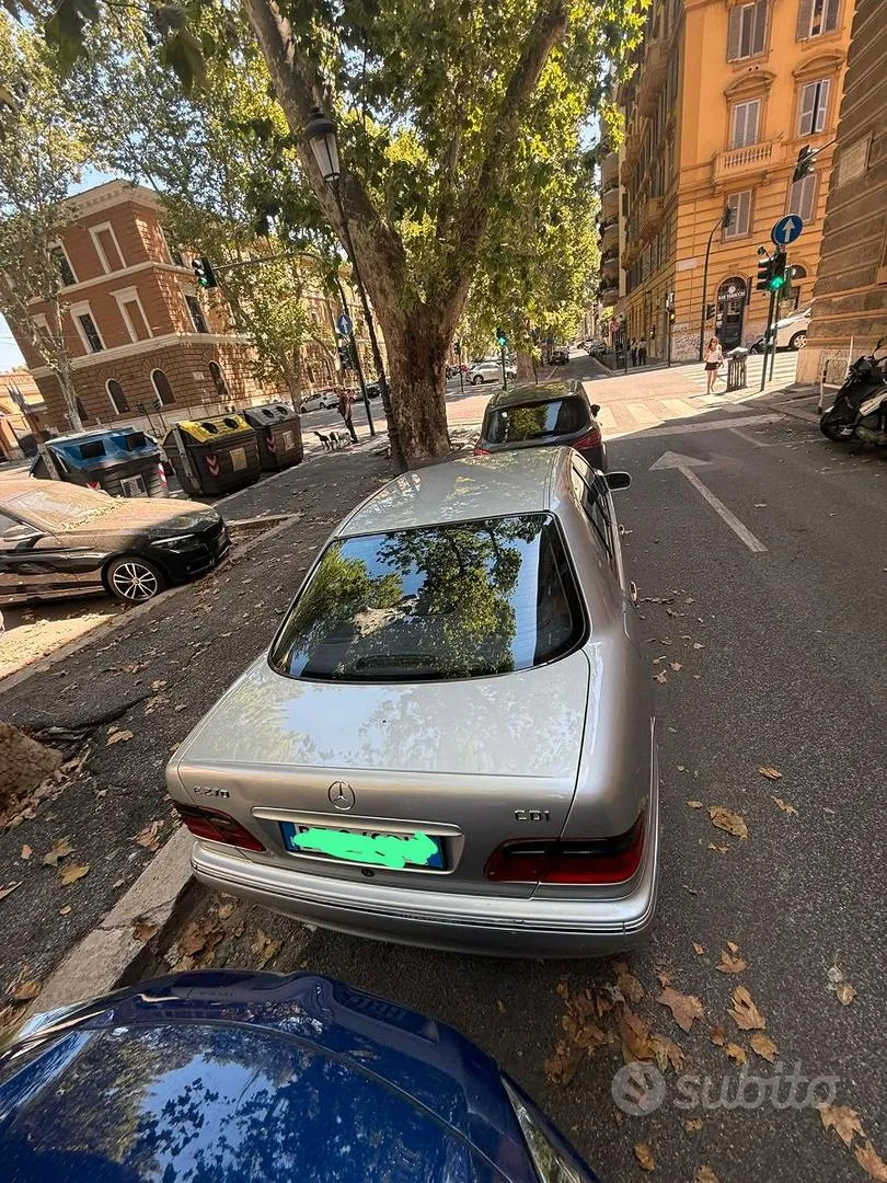 Mercedes-Benz E 270 1999 photo 3