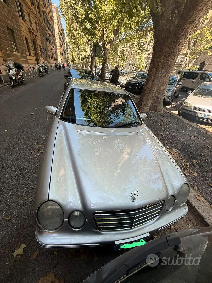 Mercedes-Benz E 270 1999 photo 4