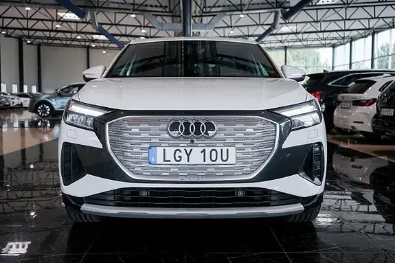 Audi Q4 E-Tron 2023 photo 2