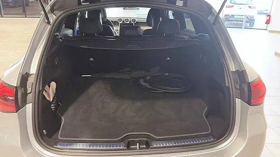 Mercedes-Benz Glc300 2026 photo 5