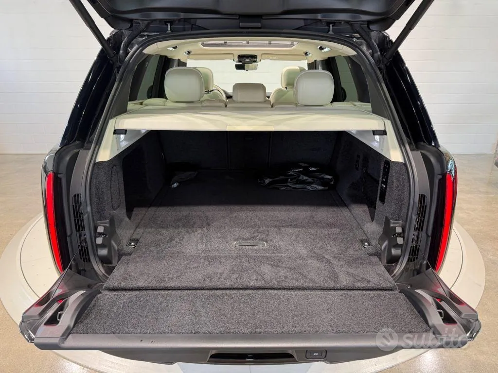 Land Rover Range Rover 2024 photo 5