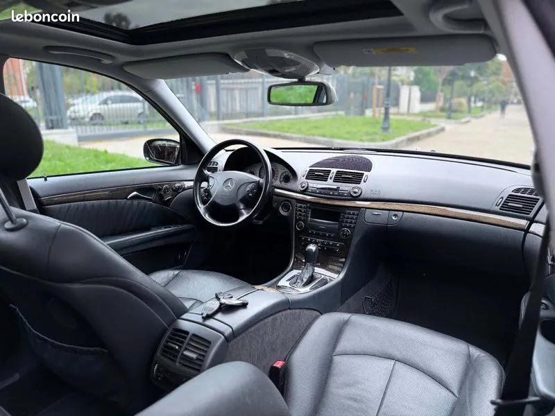 Mercedes-Benz E-Class 2003 photo 3