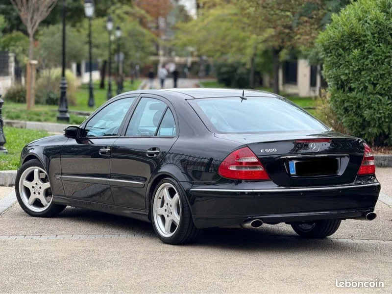 Mercedes-Benz E-Class 2003 photo 2