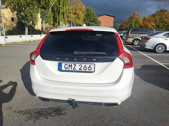 Volvo V60 2015 photo 4