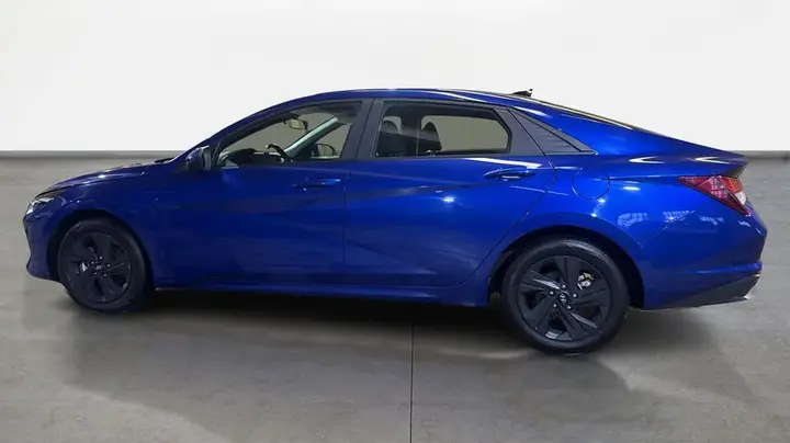 Hyundai Elantra 2023 photo 3