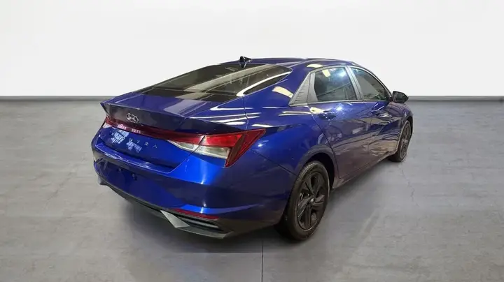 Hyundai Elantra 2023 photo 5