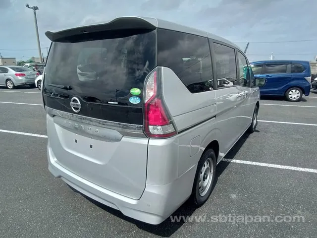 Nissan Serena Xv 2022 photo 4
