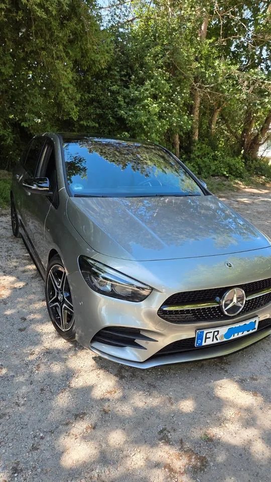 Mercedes-Benz B220