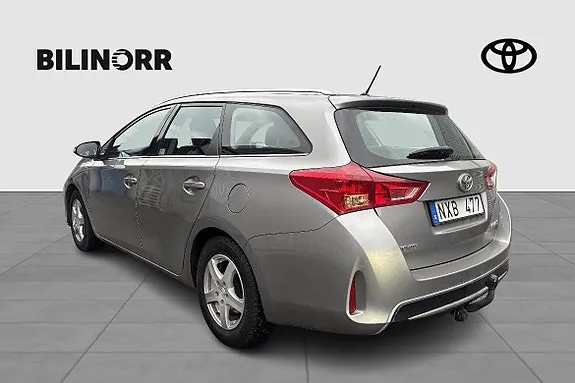 Toyota Auris 2013 photo 4