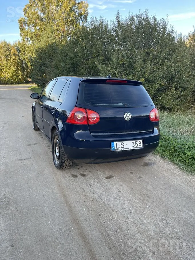 Volkswagen Golf 2004 photo 3