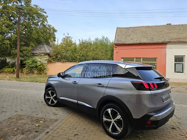 Peugeot 3008 2019 photo 3