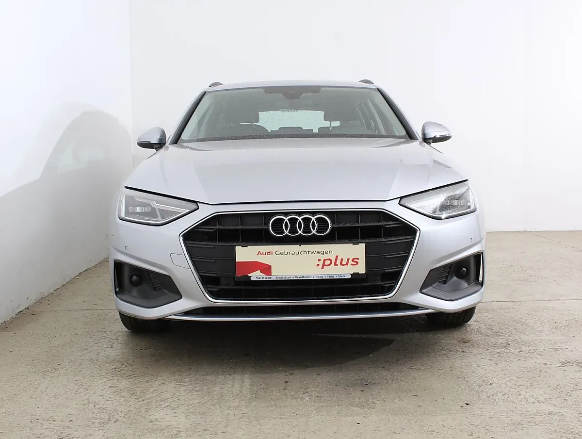 Audi A4 2024 photo 2