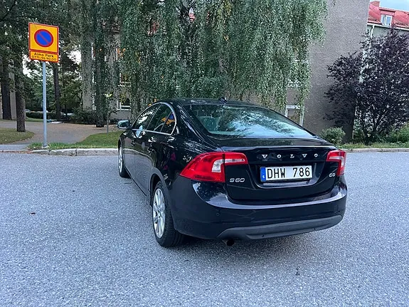 Volvo S60 2011 photo 5