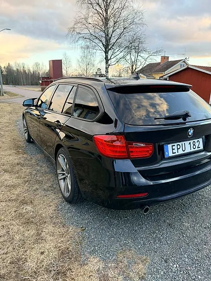BMW 318D 2015 photo 2