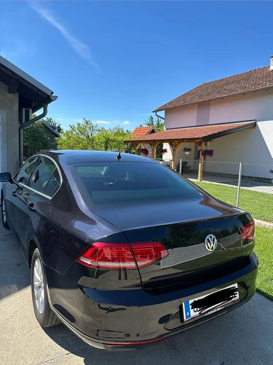Volkswagen Passat 2017 photo 2