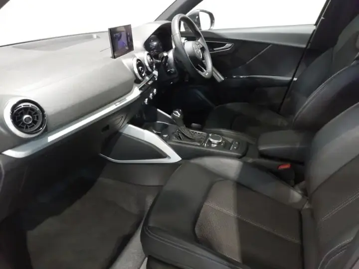 Audi Q2 2022 photo 5