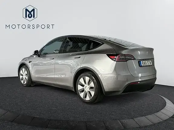 Tesla Model Y 2024 photo 5