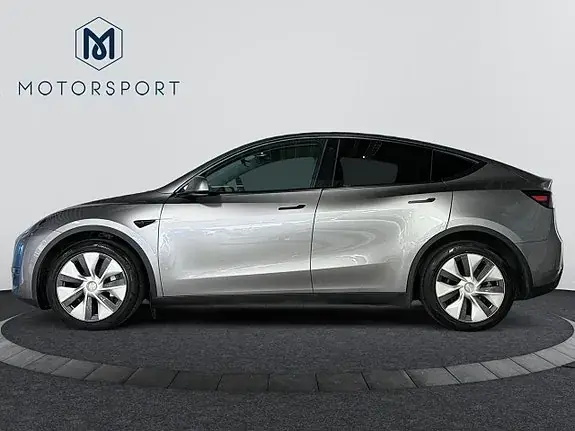 Tesla Model Y 2024 photo 3